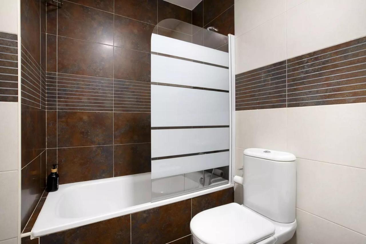 Malaga Campus Apartment Parking Included Luaran gambar